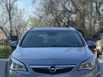 Авто Opel Astra 2011 № 8710230