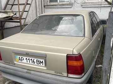 Авто Opel Omega 1986 № 8710366