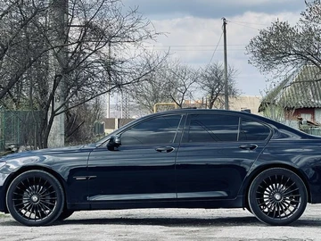 Авто BMW 7 Серия 2010 № 8710412