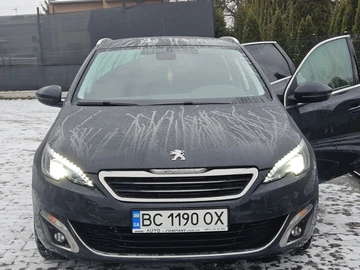Авто Peugeot 308 2016 № 8710436