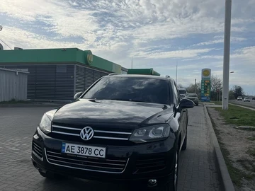 Авто Volkswagen Touareg 2013 № 8710439