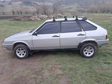 Авто ВАЗ 2109 2002 № 8710524