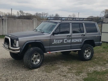 Авто Jeep Cherokee 1992 № 8710948