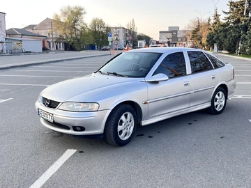 Авто Opel Vectra 2001 № 8711073