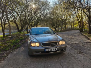 Авто Mercedes 220 2004 № 8711147