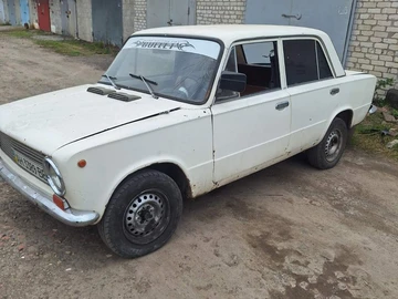 Авто ВАЗ 2101 1980 № 8711173