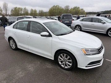 Авто Volkswagen Jetta 2016 № 8711180