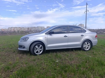 Авто Volkswagen Polo 2011 № 8711197