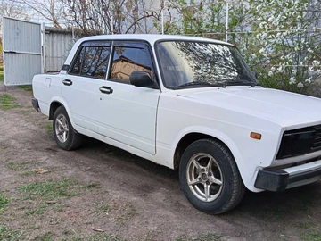 Авто ВАЗ 2107 1990 № 8711338