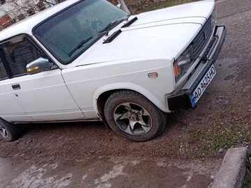 Авто ВАЗ 2105 2000 № 8711623