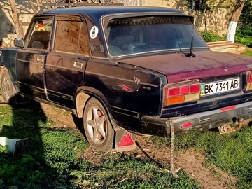 Авто ВАЗ 2107 1991 № 8711777