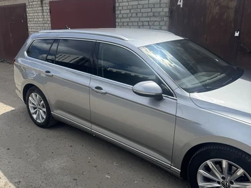 Авто Volkswagen Passat Variant 2021 № 8712002