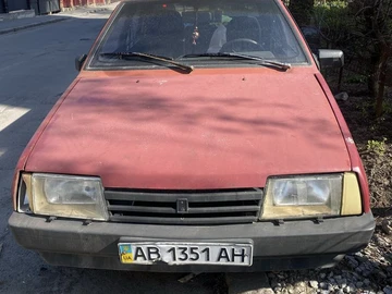 Авто ВАЗ 21099 1993 № 8712137