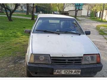 Авто ВАЗ 2109 1989 № 8712158