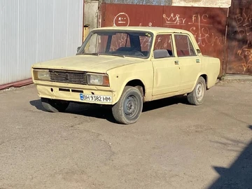 Авто ВАЗ 2105 1982 № 8712197