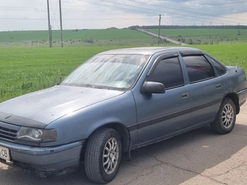 Авто Opel Vectra 1990 № 8712215