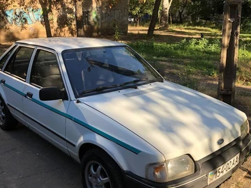Авто Ford Escort 1986 № 8712358
