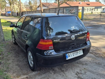 Авто Volkswagen Golf 2001 № 8712479