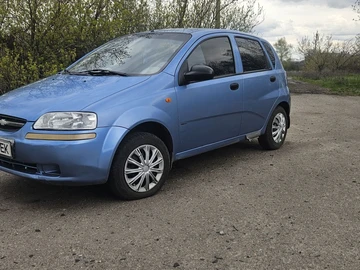 Авто Chevrolet Aveo 2003 № 8712517