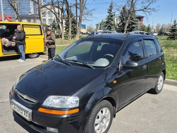 Авто Chevrolet Aveo 2005 № 8712523