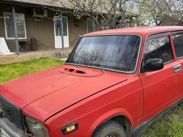 Авто ВАЗ 2107 1993 № 8712660