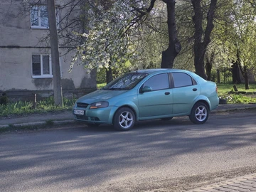 Авто Chevrolet Aveo 2003 № 8712700