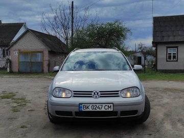 Авто Volkswagen Golf 1999 № 8712739
