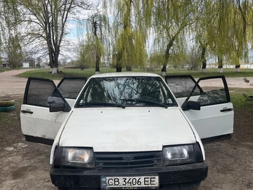 Авто ВАЗ 2109 1989 № 8712783