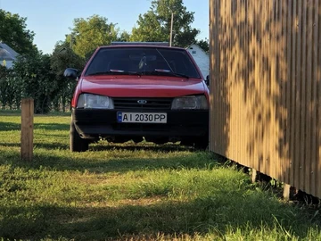 Авто ВАЗ 2109 1992 № 8712882