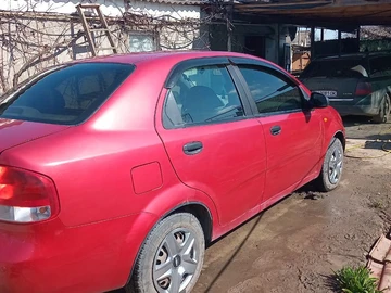 Авто Chevrolet Aveo 2004 № 8712884