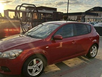 Авто KIA Cee X27 D 2009 № 8712890