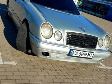 Авто Mercedes 220 1999 № 8712892