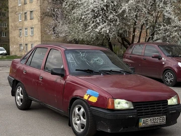 Авто Opel Kadett 1987 № 8712916