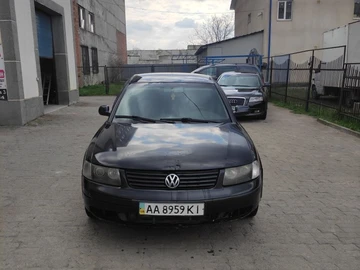 Авто Volkswagen Passat Sedan 1998 № 8712894