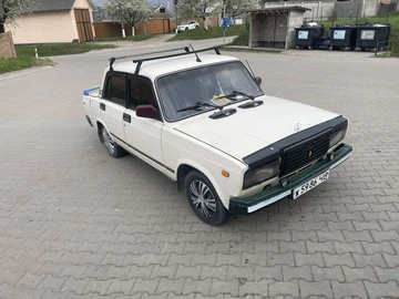 Авто ВАЗ 2107 1989 № 8712948
