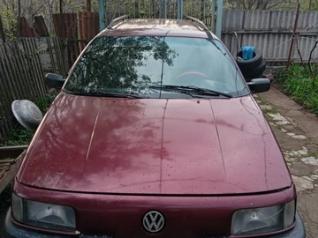 Авто Volkswagen Passat Sedan 1992 № 8712951