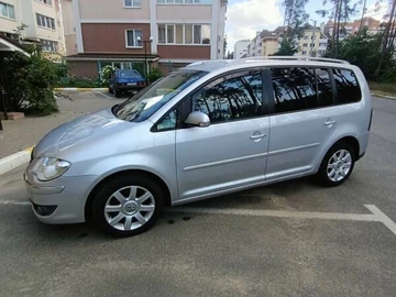 Авто Volkswagen Touran 2007 № 8713161