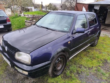 Авто Volkswagen Golf 1995 № 8713241