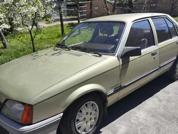 Авто Opel Rekord 1986 № 8713401