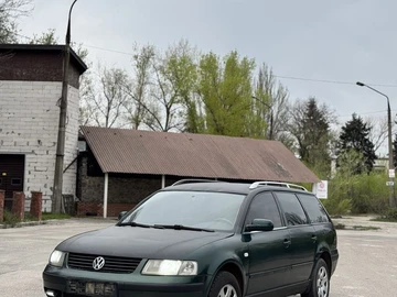 Авто Volkswagen Passat Variant 1998 № 8713414