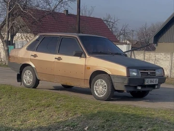Авто ВАЗ 21099 1994 № 8713425