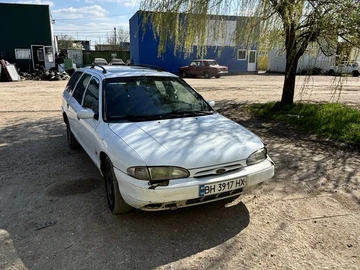 Авто Ford Mondeo 1993 № 8713490