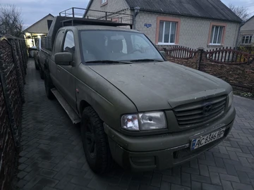 Авто Mazda B-Series 2003 № 8713511