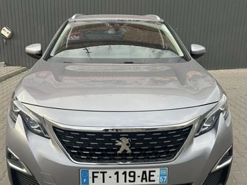 Авто Peugeot 5008 2020 № 8713621