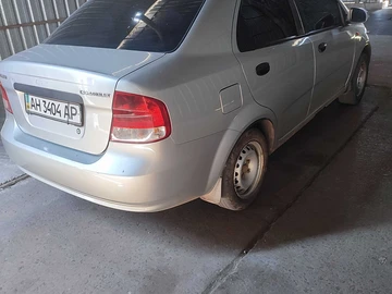 Авто Chevrolet Aveo 2005 № 8714002