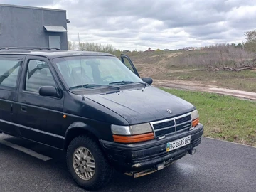 Авто Chrysler Grand Voyager 1994 № 8714036