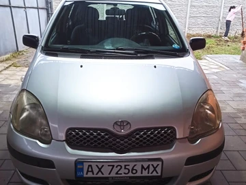 Авто Toyota Yaris 2005 № 8714138