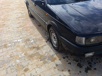 Авто Volkswagen Passat Variant 1992 № 8714187