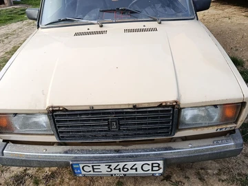 Авто ВАЗ 2107 1990 № 8714198