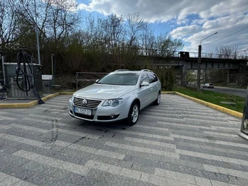 Авто Volkswagen Passat Variant 2010 № 8714366